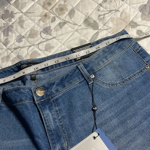 NWT A3 Denim high rise Demi boot jeans 20w - Picture 7 of 11